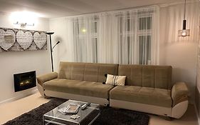 Unique 3Bed Rooms - Generous Terrace - Central Stavanger